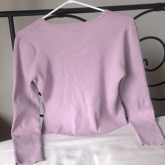 STUDIO by Liz Claiborne, lavender button up cardigan with v-neck, size small - Picture 2 of 3